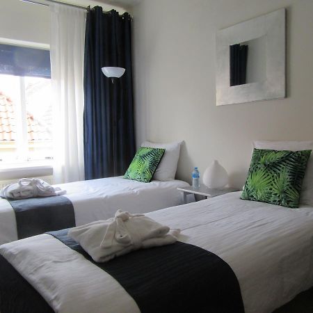 Bed & Breakfast Onder De Dekens Bed & Breakfast ฮาร์เดอร์วิก ภายนอก รูปภาพ
