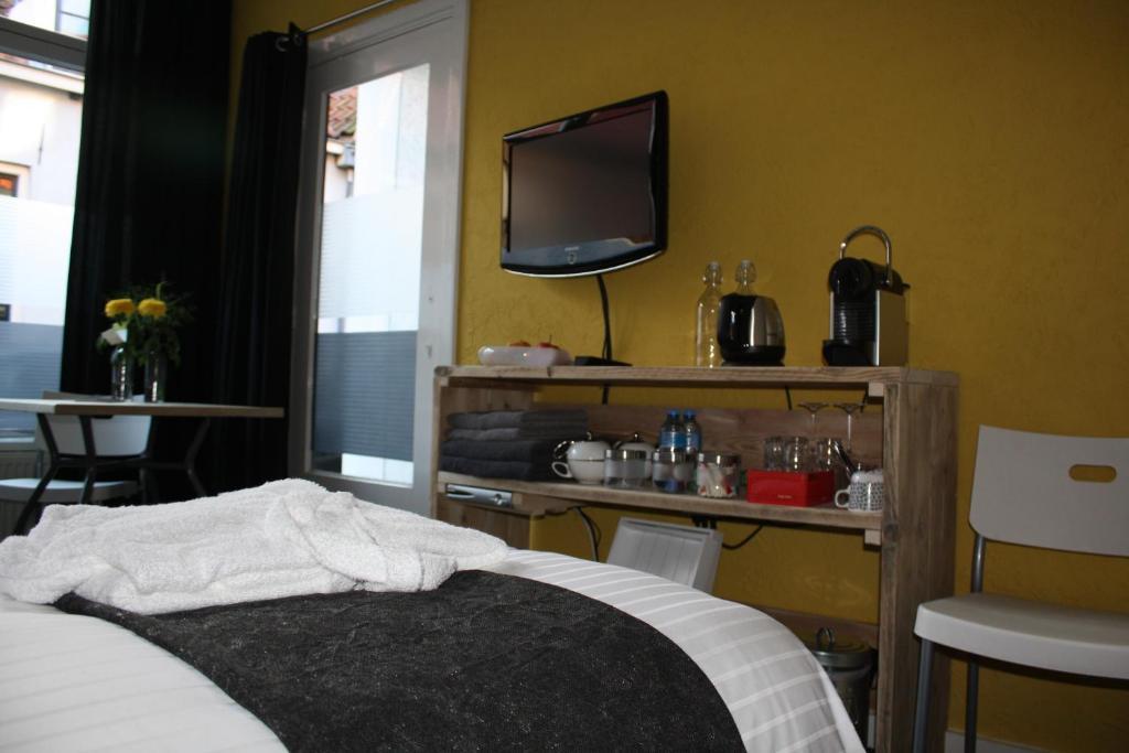 Bed & Breakfast Onder De Dekens Bed & Breakfast ฮาร์เดอร์วิก ห้อง รูปภาพ